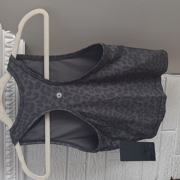 NWT Women's 90 Degrees by Reflex Night Leopard Grey Sports Cropped Top Size XS - Picture 5 of 7